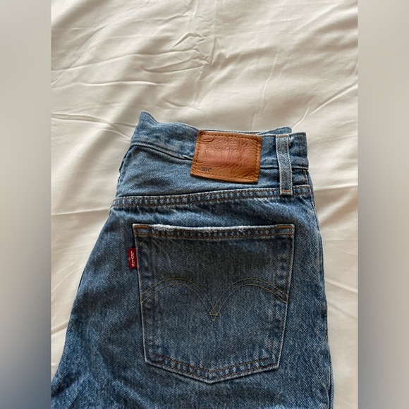 Levi 501 Jeans - Picture 4 of 8